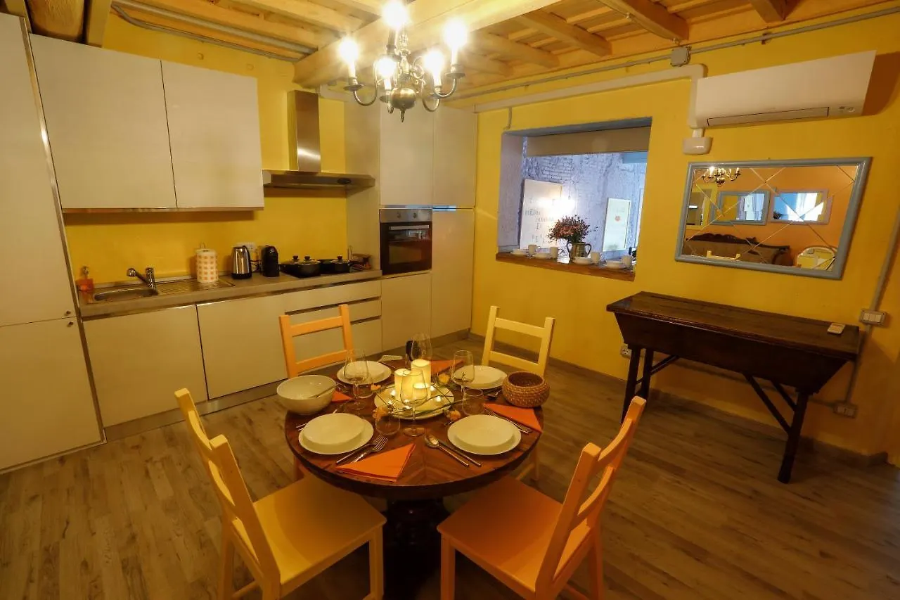 Rome Old Town Luxury Loft Apartment