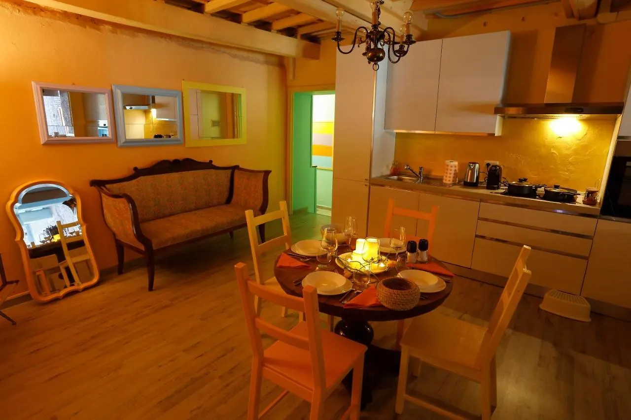 Rome Old Town Luxury Loft Apartment Italy